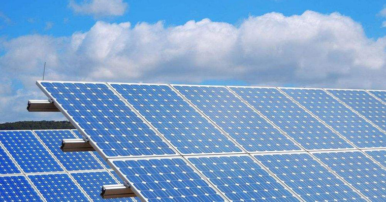 屋頂分布式光伏發電安裝高度，分布式光伏發電功率衰減嚴重嗎